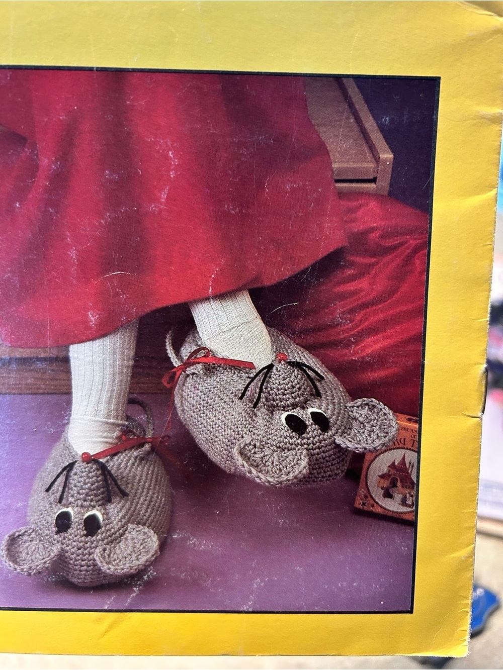 🔥$2 Crocheted Animal Slippers for Children - Yellow & Purple Cover
